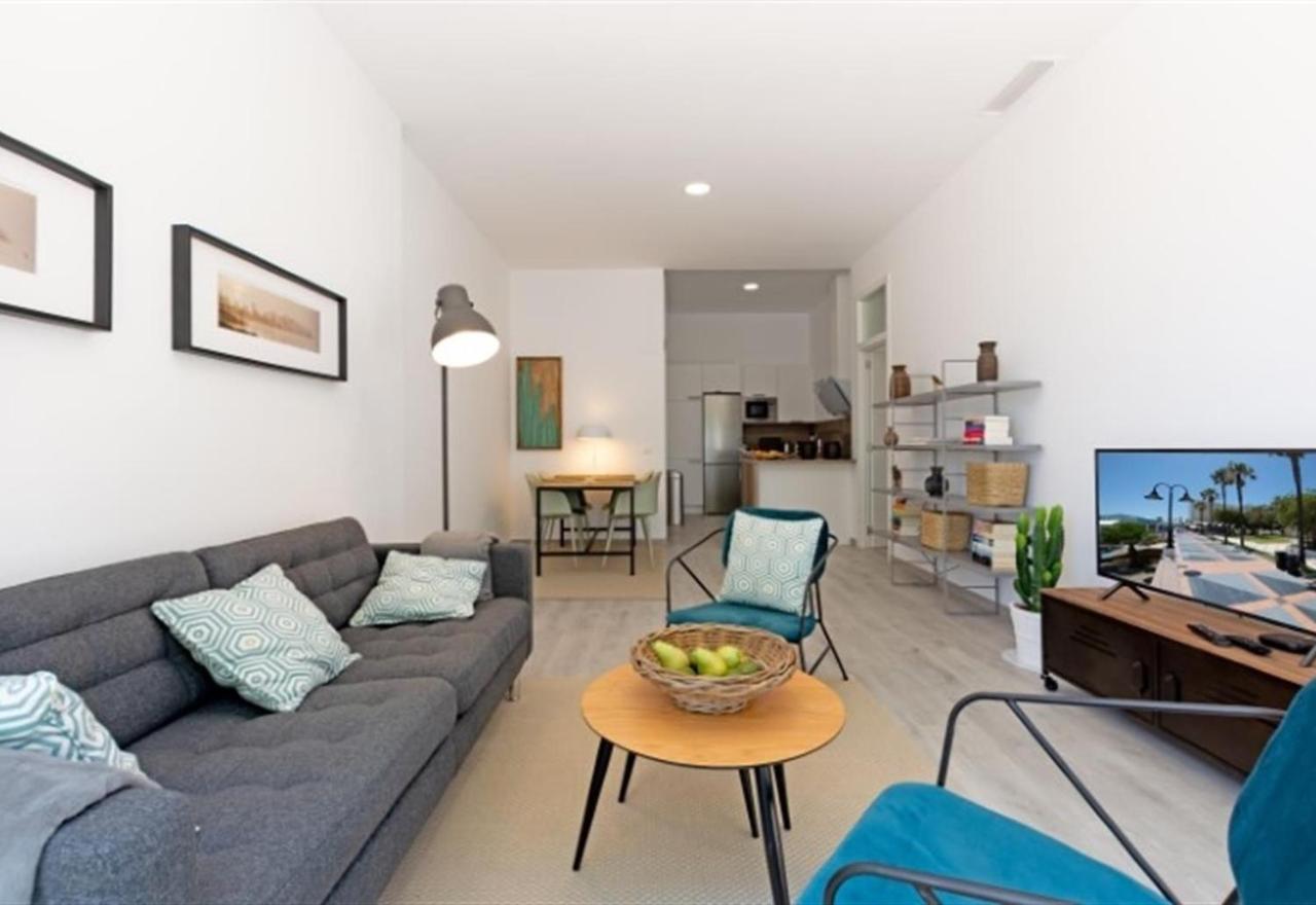 Beach Apartment Montemarcarihuela Torremolinos Ngoại thất bức ảnh
